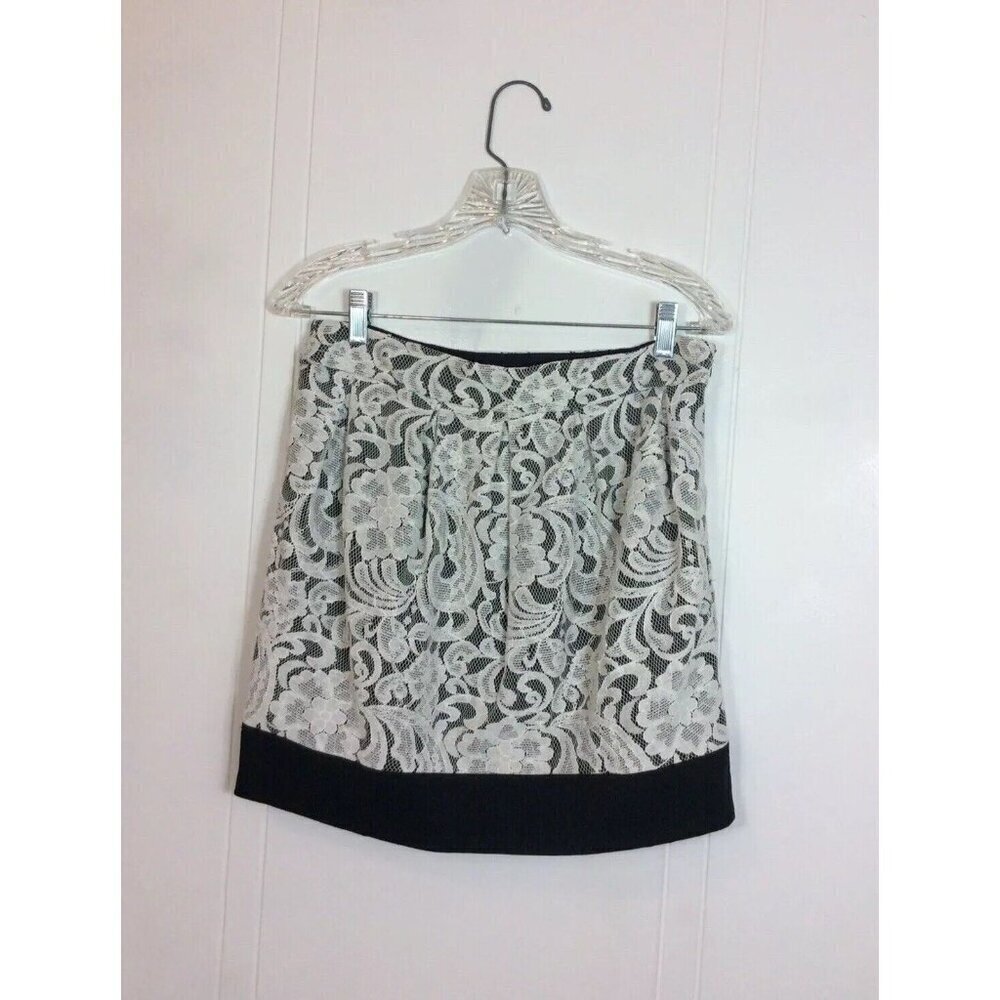 YA Los Angeles Lace Skirt Womens Large New